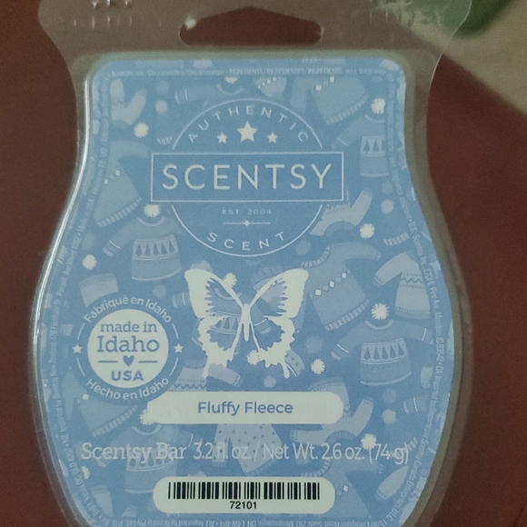 Scentsy Bar Fluffy Fleece New - Picture 1 of 2
